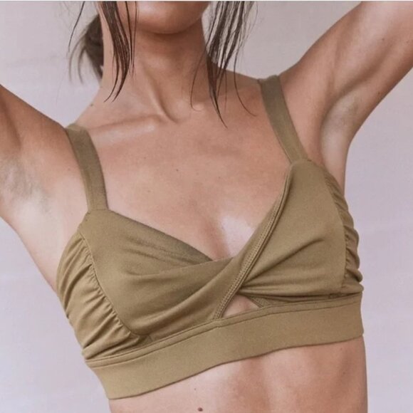 Free People Movement Twist & Shout Sports Bra in Black, M - Picture 10 of 11